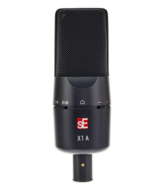 AKG - C214 Microphone de Studio Statique Cardioïde Noir - TV AKG - C214 Microphone de Studio Statique Cardioïde Noir - TV