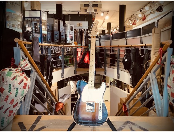 DEL-TONE - 50's E-style 3-Tone Sunburst (Coffre inclu)